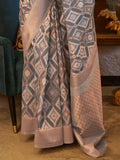 Grey Linen Saree With Blouse Piece