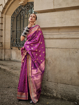 Burgundy Silk Blend Saree With Blouse Piece