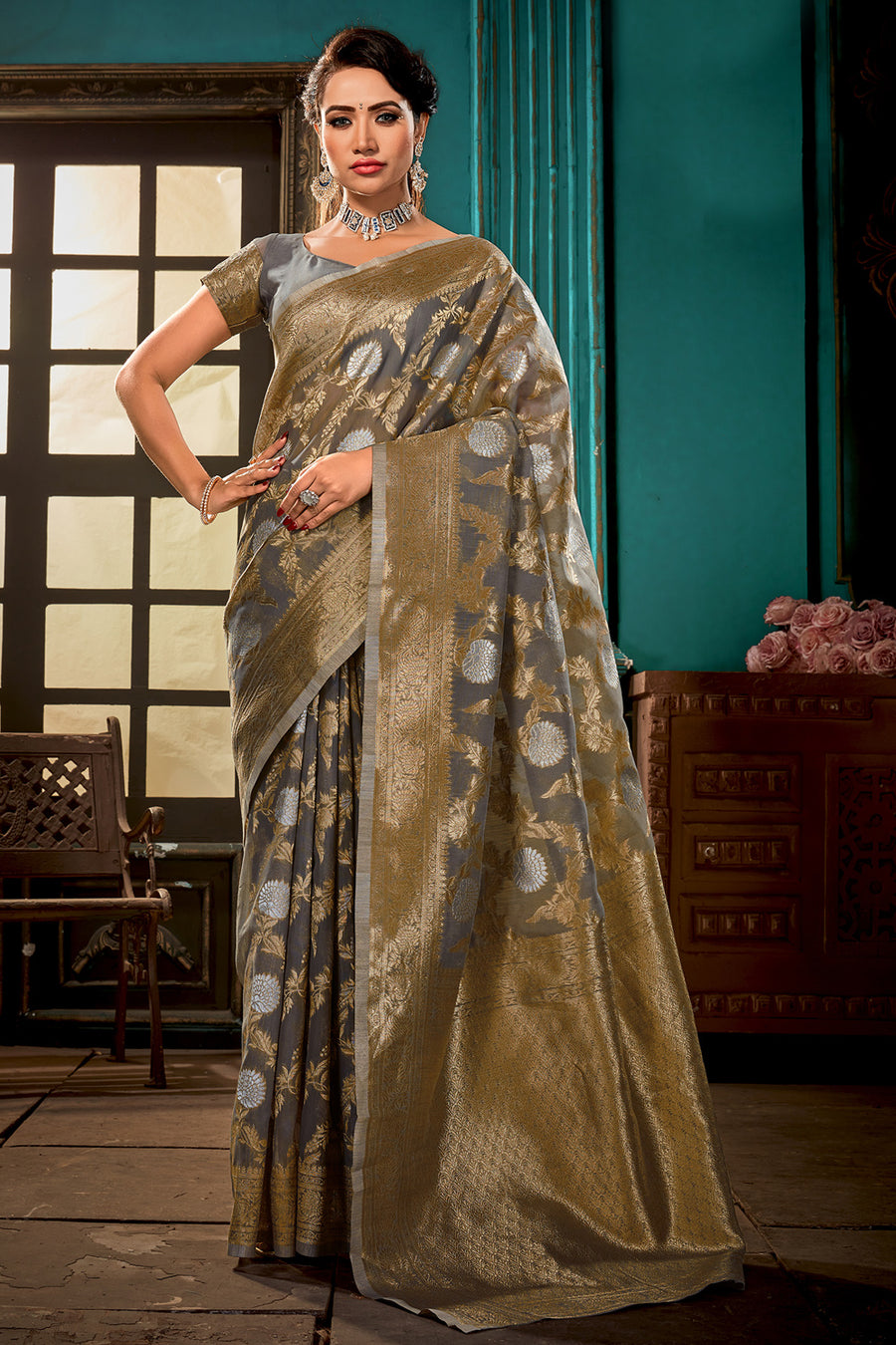 Linen Saree - Buy Pure Linen Sarees Online in India | Karagiri