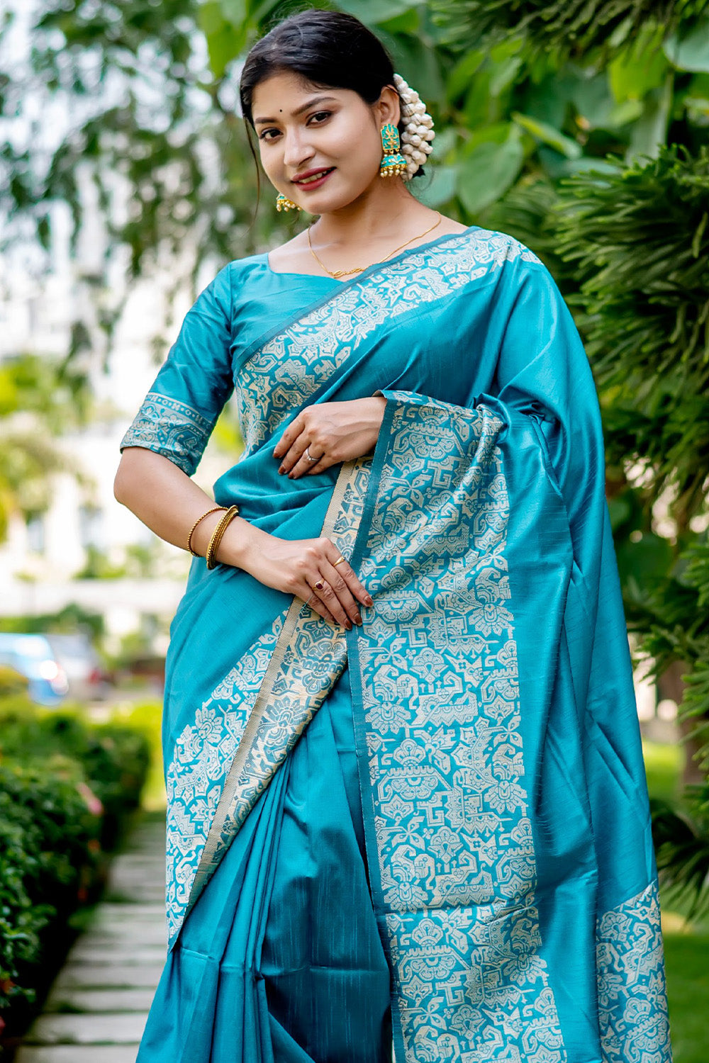 Sky Blue Silk Saree Contrast Blouse Designer for Wedidng