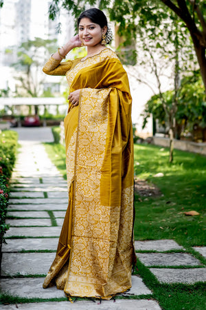 Mustard Yellow Raw Silk Saree With Blouse Piece