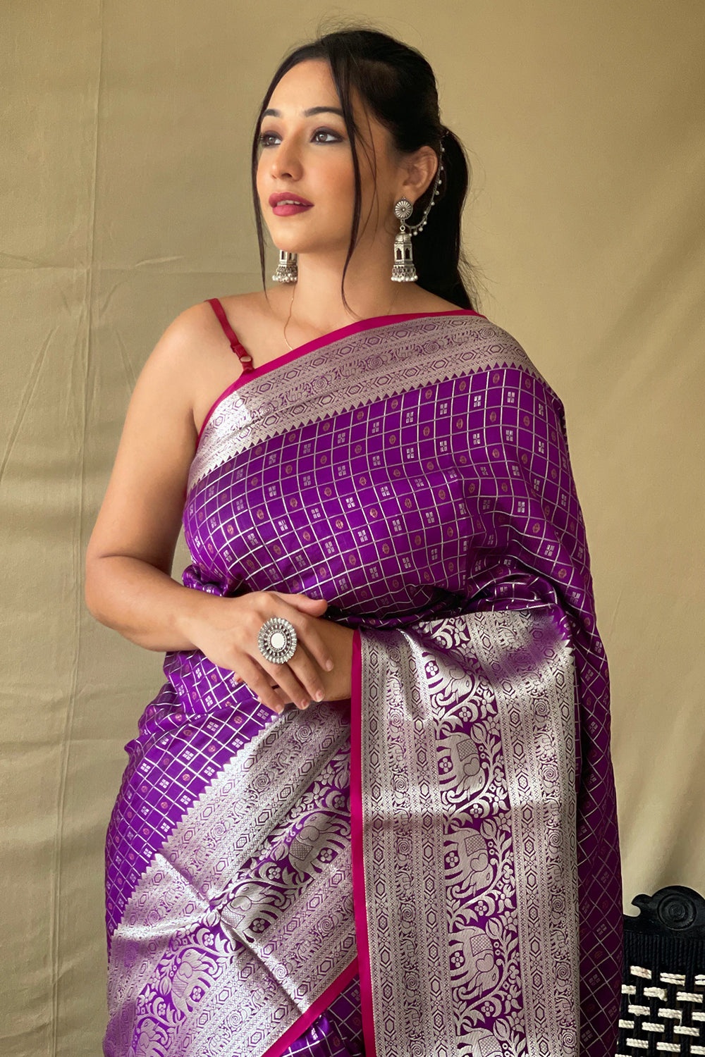 Lavender Organza Floral Printed Lucknowi Embroidered Border Saree –  TASARIKA - India's Most Loved Sarees!