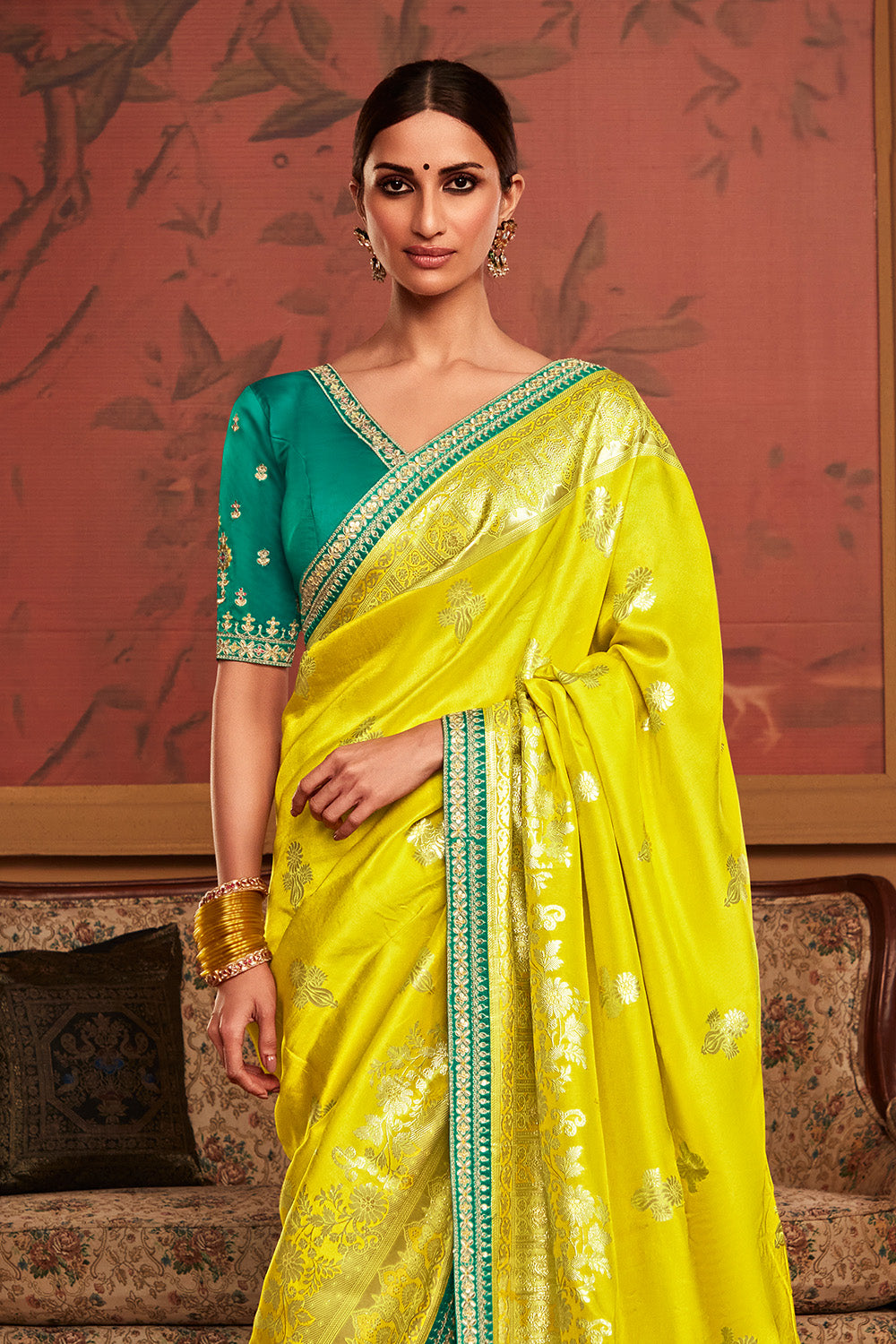 Buy Lime Green Soft Pure Dola silk Saree With Blouse Piece online-Karagiri