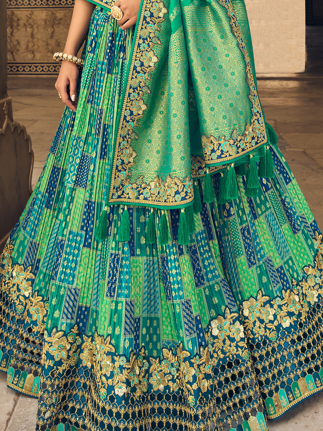 pspeaches Girls Green & Turquoise Blue Printed Ready to Wear Lehenga &  Blouse With Dupatta - Absolutely Desi