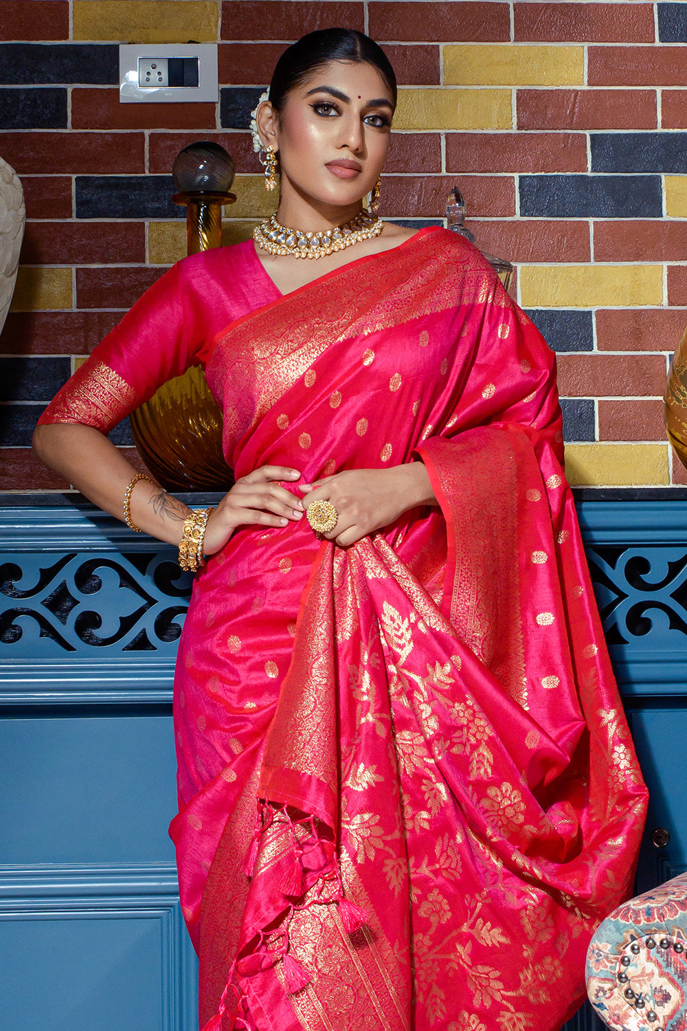 Buy Fuchsia pink Silk Organza Resham Work And Dabka Work Saree With Strappy  | keerramnx