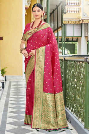 Magenta Banarasi Silk Saree With Blouse Piece