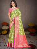 Green Silk Saree With Blouse Piece