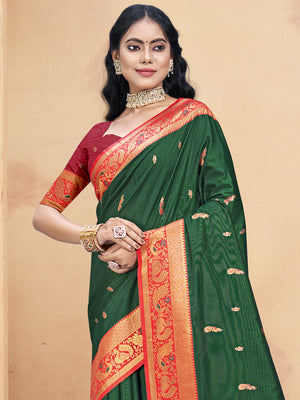 Green Silk Saree With Blouse Piece