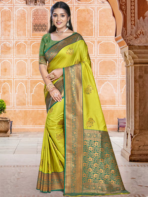 Green Silk Saree With Blouse Piece