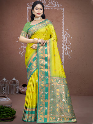 Green Silk Saree With Blouse Piece