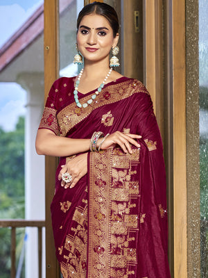 Magenta Silk Saree With Blouse Piece