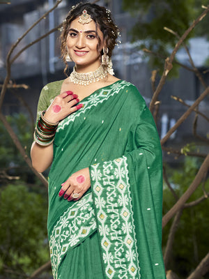 Green Cotton Saree With Blouse Piece