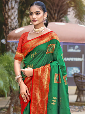 Green Silk Saree With Blouse Piece