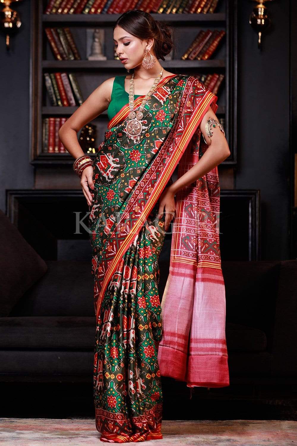 Traditional Patola Sarees : Buy Indian Patola Silk Saree Online