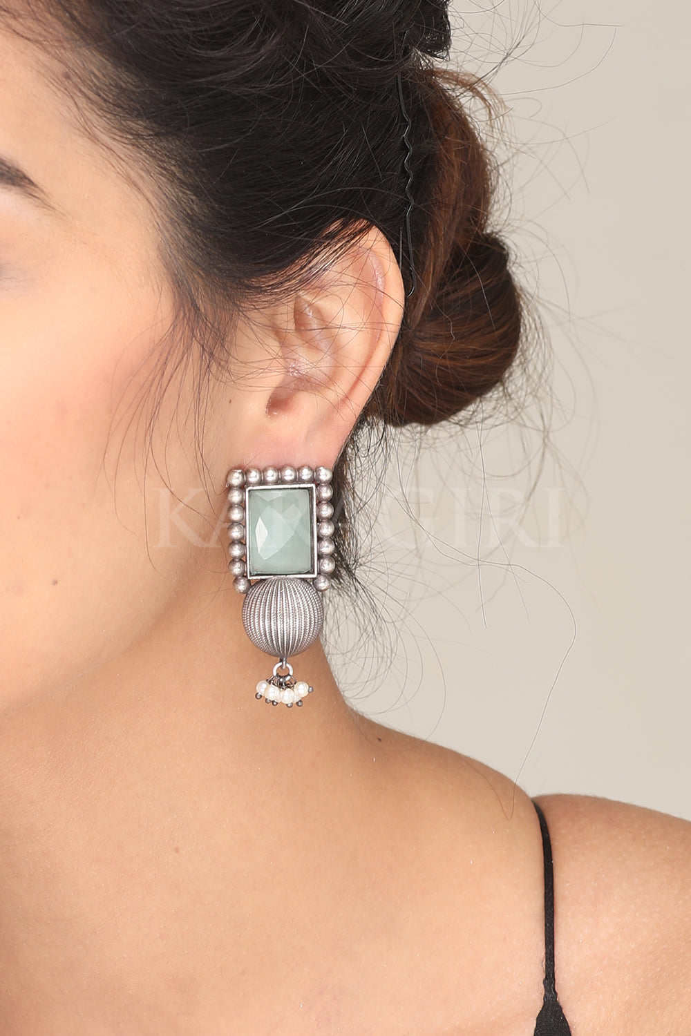 Earrings with emerald green stones | THOMAS SABO