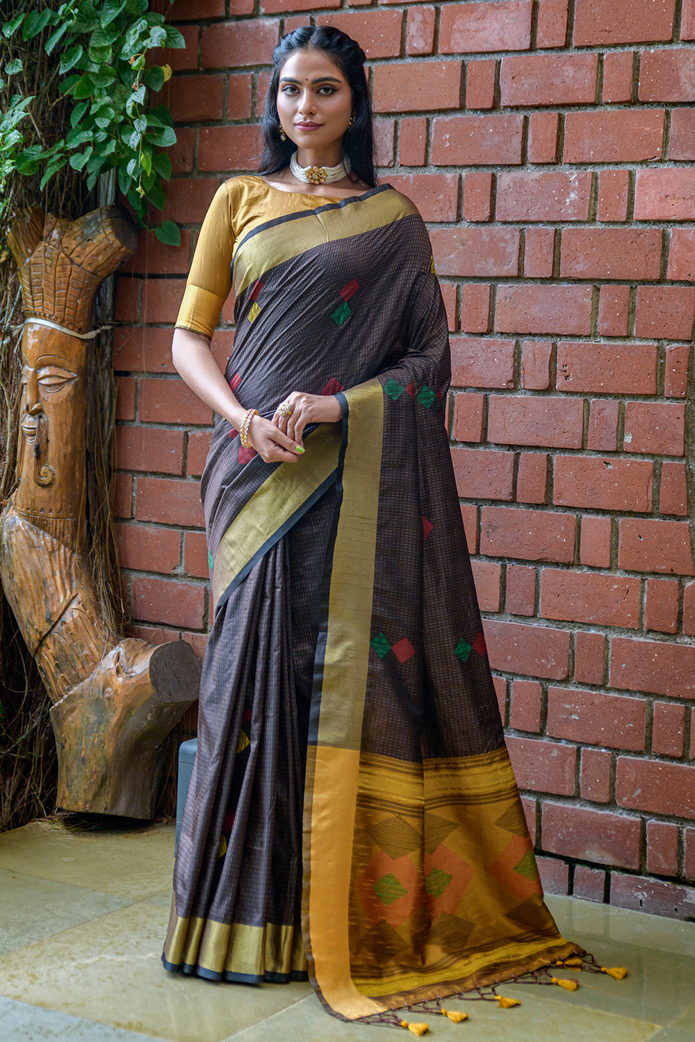 Shop Brown Sarees Online in India – Sunasa