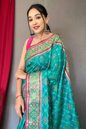 Buy Patola Silk Sarees Online | Karagiri