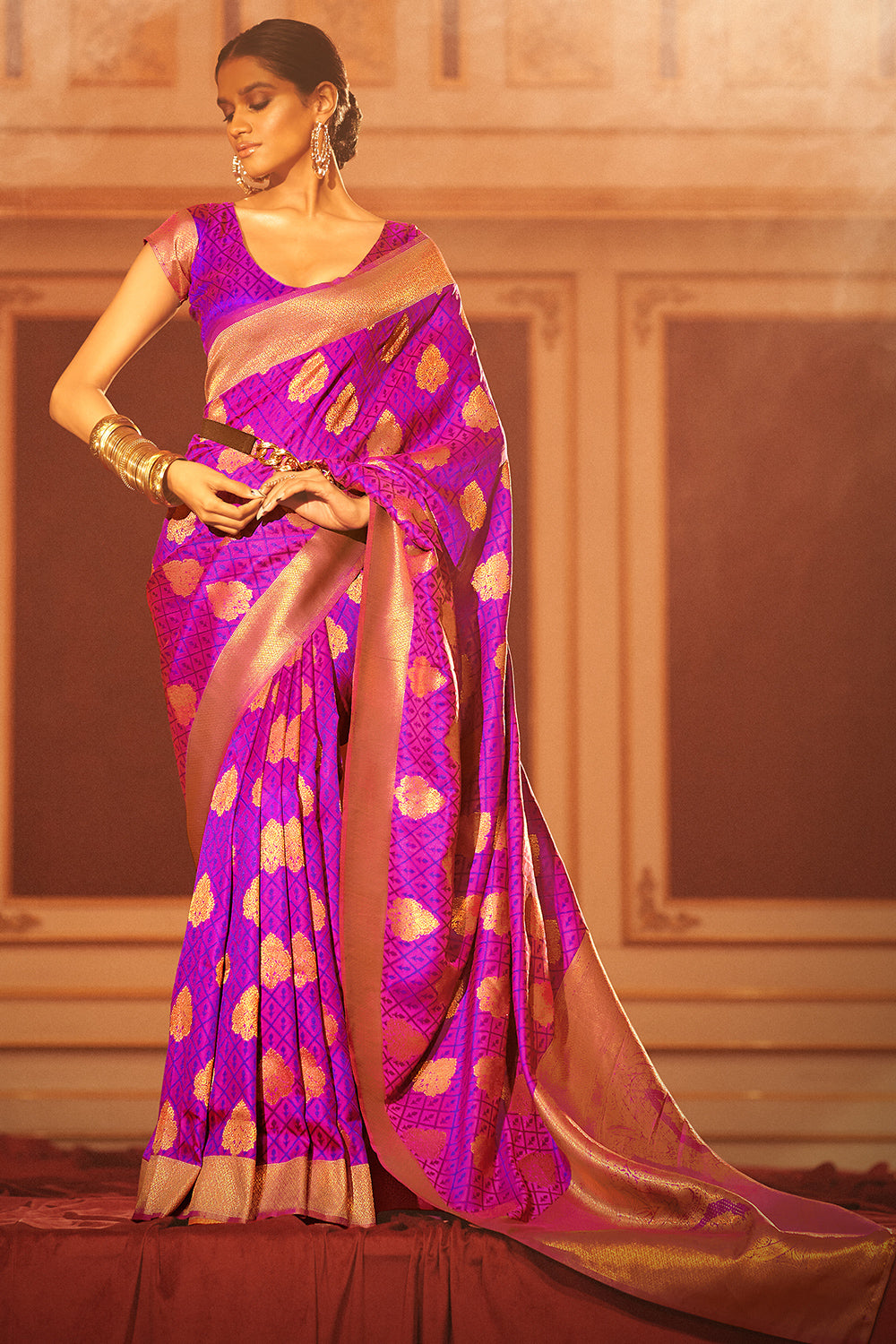 Purple Handloom Silk Saree With Zari Weaving - Mr & Mrs Creation - 4094016