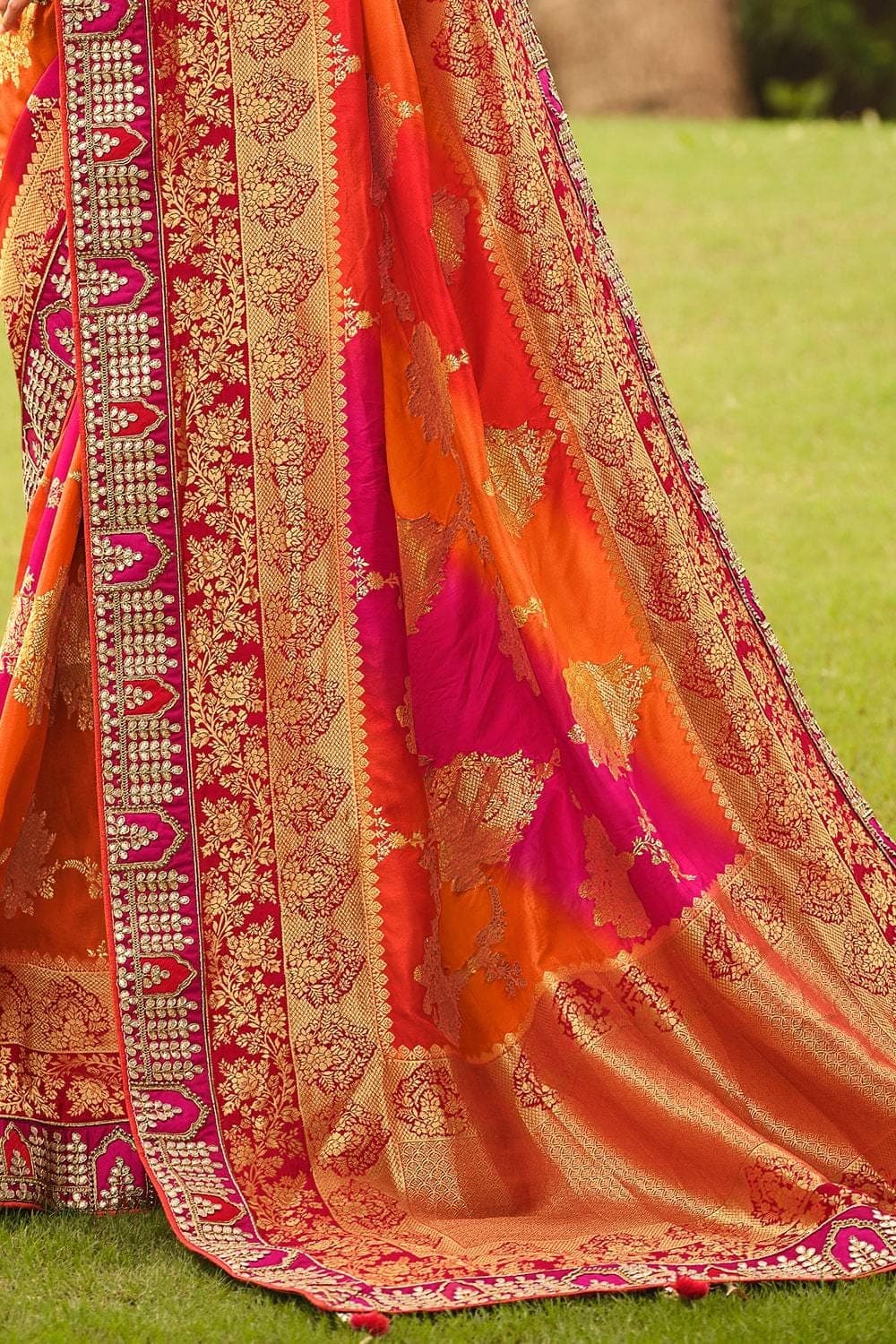 Buy Bronze Orange Banarasi Saree Online Karagiri Beautiful Banarasi Saree 