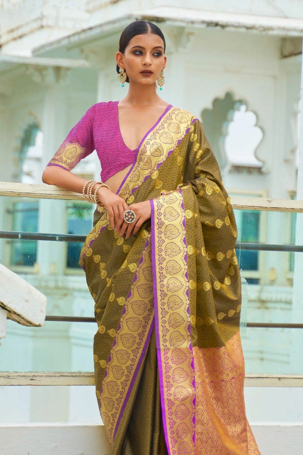 Easy Green Gold Border Silk Saree– Lotus Fashion