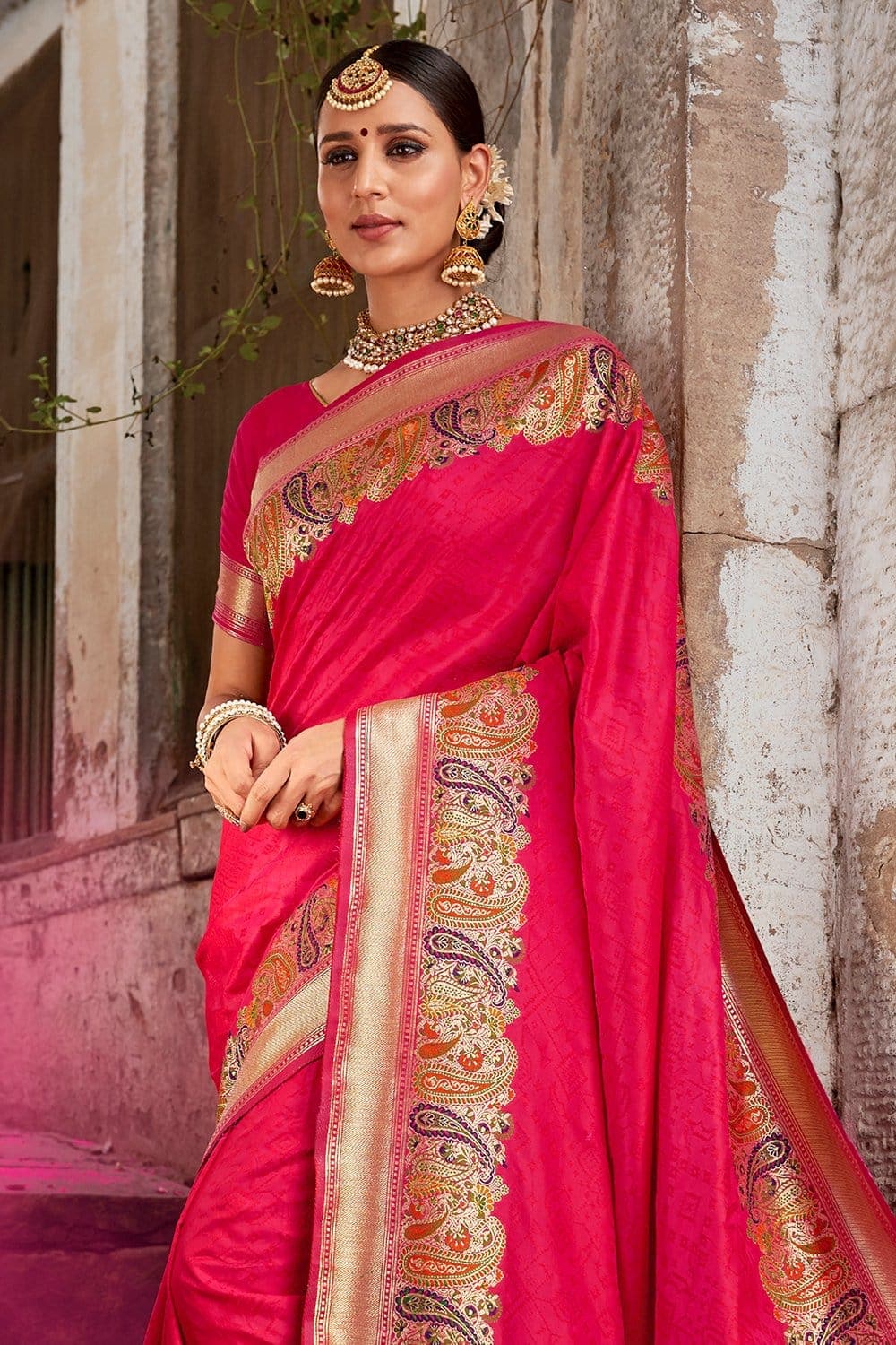 Banarasi Sarees - Buy Banarasi Silk Saree Online | Banarasi Silk Sarees for  Wedding | Pure Banarasi Saree Online - Ethnic Plus