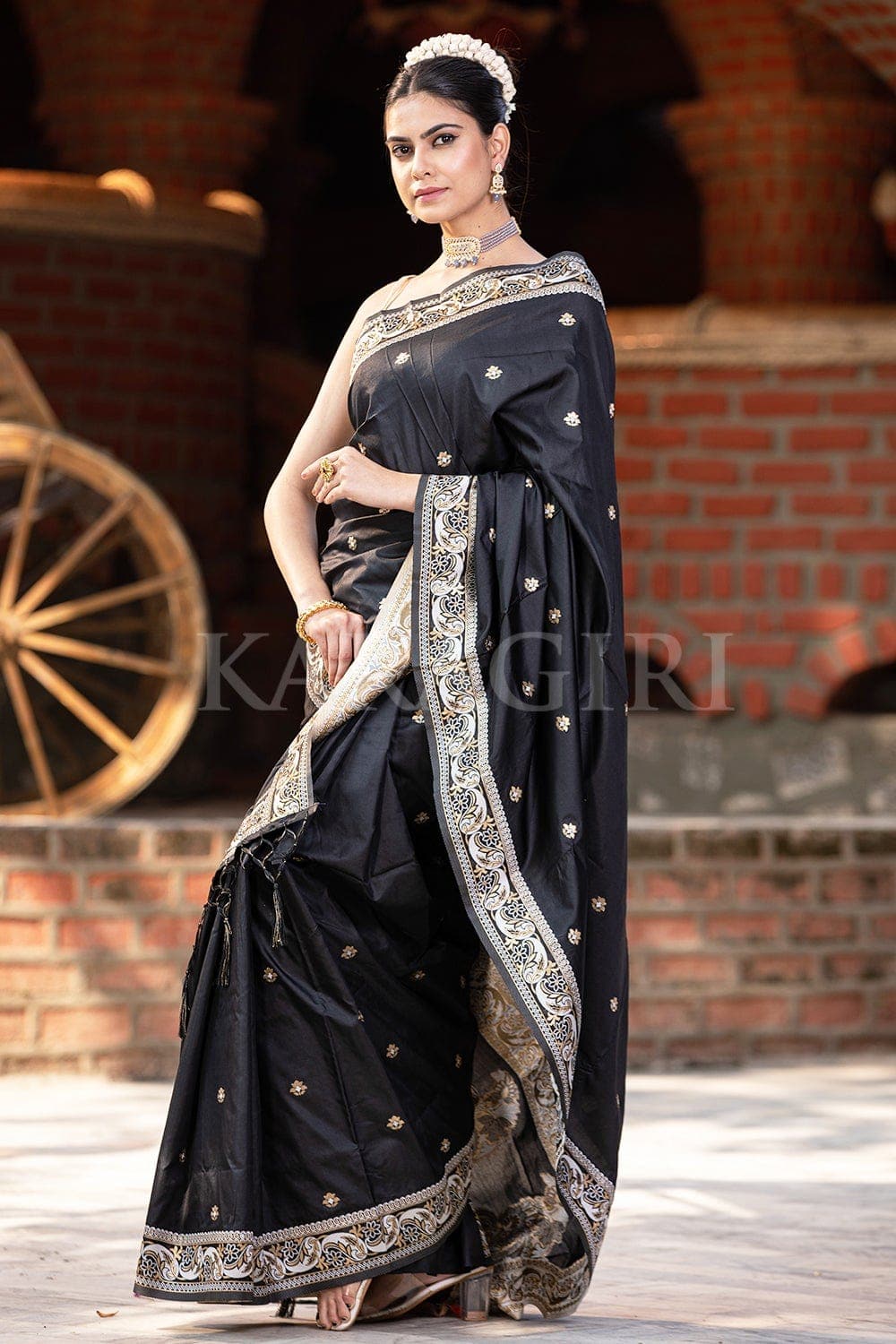 Grey Banarasi Silk With Zari Weaving Work Saree – BEST SAREE