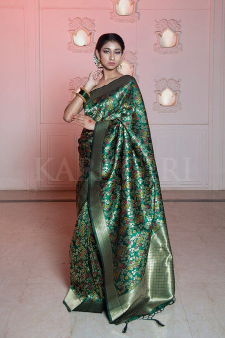 Bollywood Sarees: Buy Bollywood Replica Sarees Online @ Karagiri