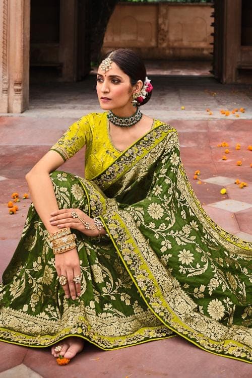 Jaishree - Peacock Green Banarasi Saree – WeaveinIndia