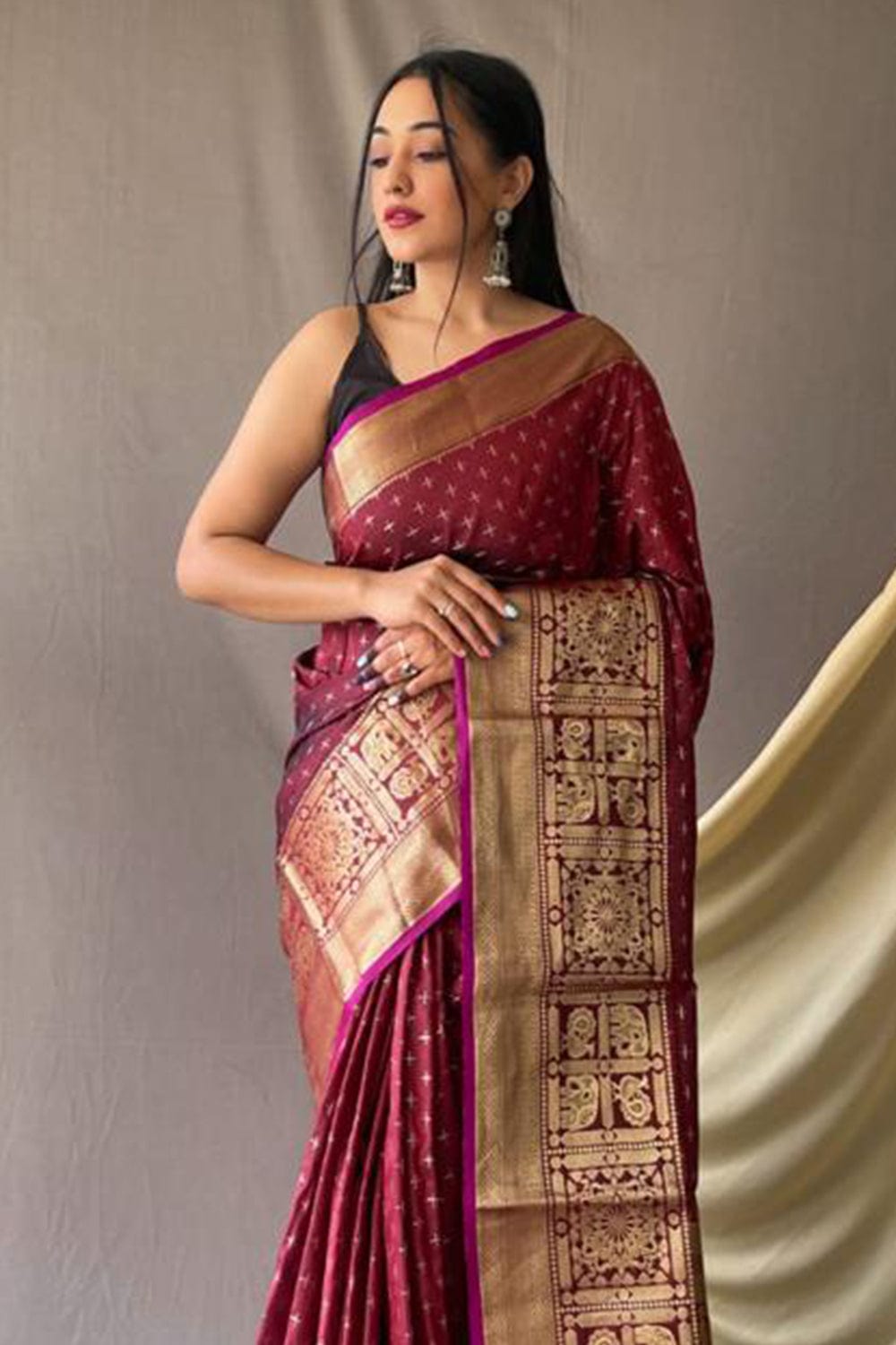 Ethnic motifs woven design zari silk blend kanjeevaram saree - Ariya Prints  - 4254628