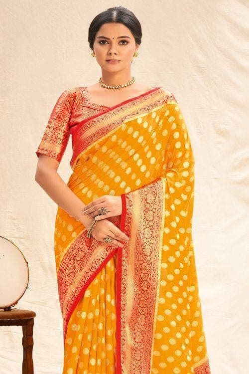 Get the amazing Strawberry color kanjivaram silk saree at KARAGIRI | EXTRA  12% OFF – Karagiri