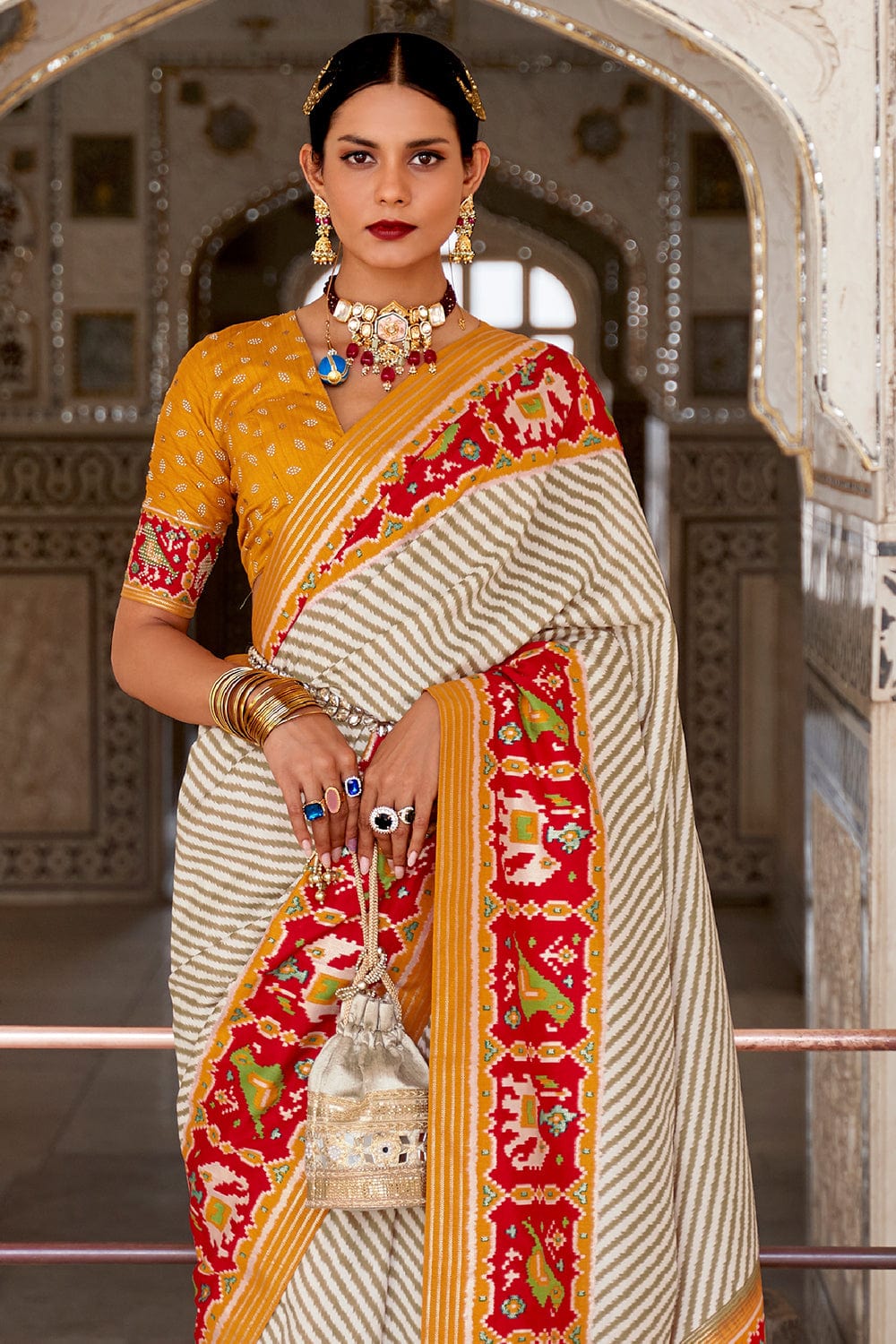 Elegant Indian Dola SIlk PANETAR PATOLA Saree With Blouse – akr94glamour.com