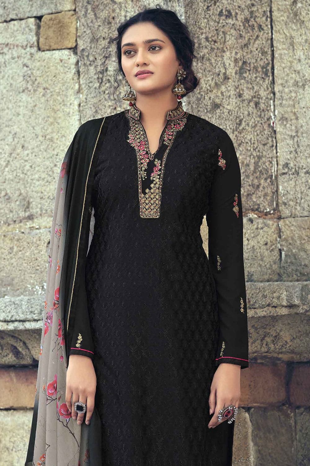 All Season Beautiful Functional Wear Stitched Ladies Black Salwar Suit at  Best Price in Bareilly | Raza Fashion