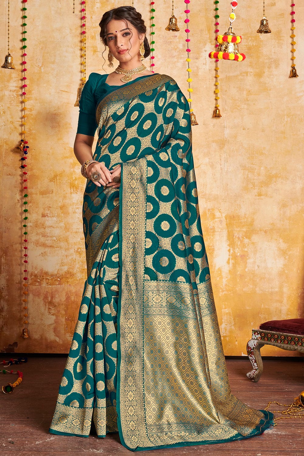 Banarasi Silk Saree Cream Color with Cyan Blue Pallu and blouse - IndieHaat  – Indiehaat.com