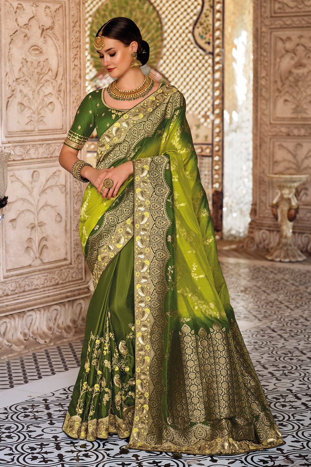 Buy Green Silk Saree Floral work and Border Online | trendwati