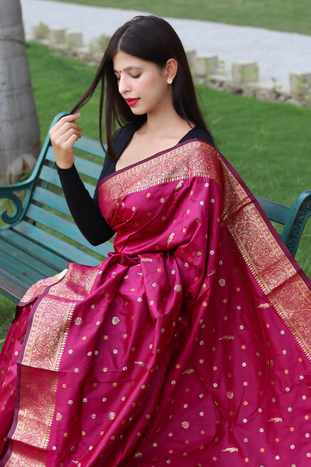 Daisy Pink Saree in Soft Silk Floral Print - Clothsvilla